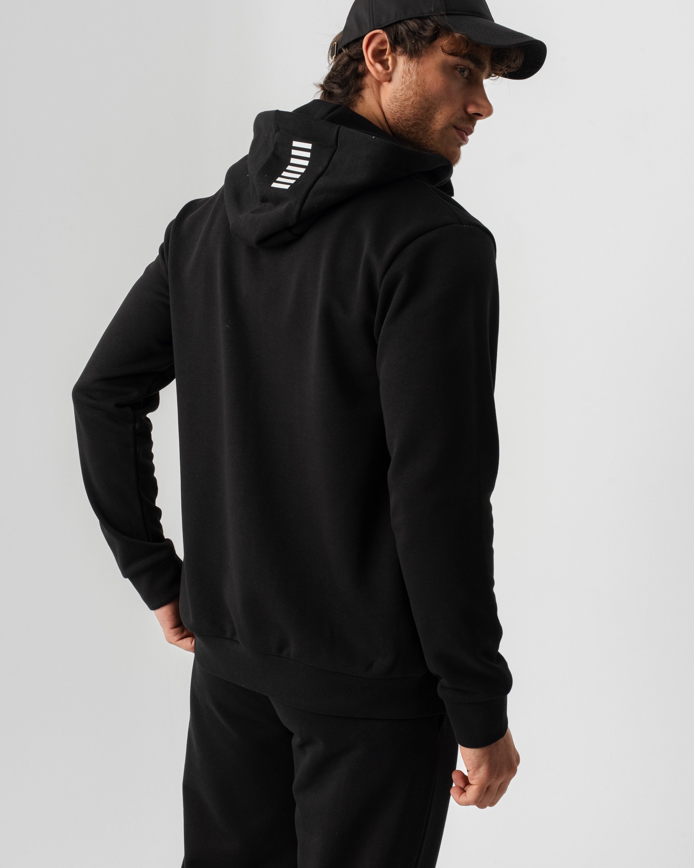 EA7 Emporio Armani komplet – zadnja strana